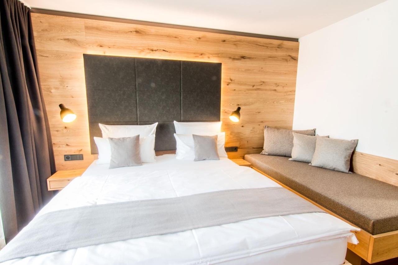 Wirthshof Hotel & Chalets Markdorf Bagian luar foto