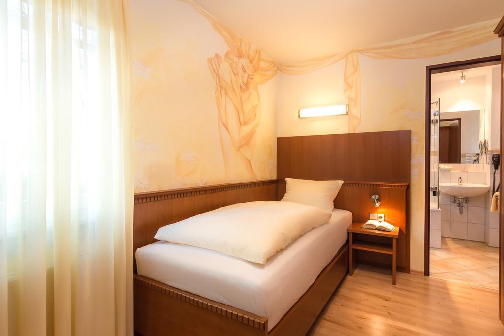 Wirthshof Hotel & Chalets Markdorf Bagian luar foto